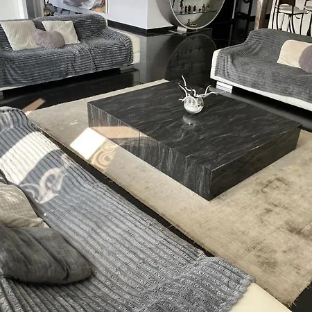 ヴィラ La Gardiole